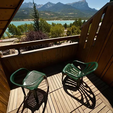 Chadenas Le Village Vacances Embrun Exterior photo